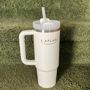 Stanley Frost White Insulated tumbler with Handle NEW